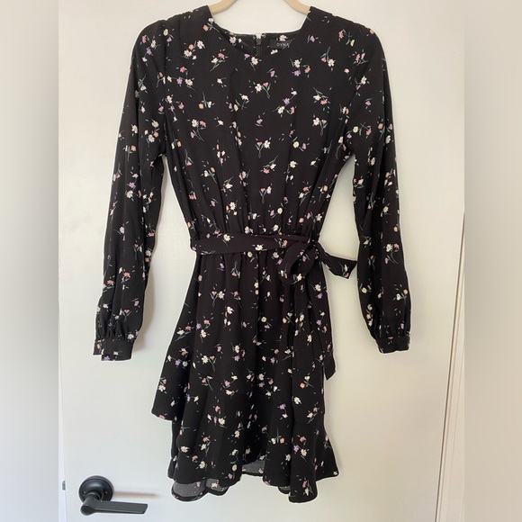 Dynamite Floral Dress - Picture 1 of 3